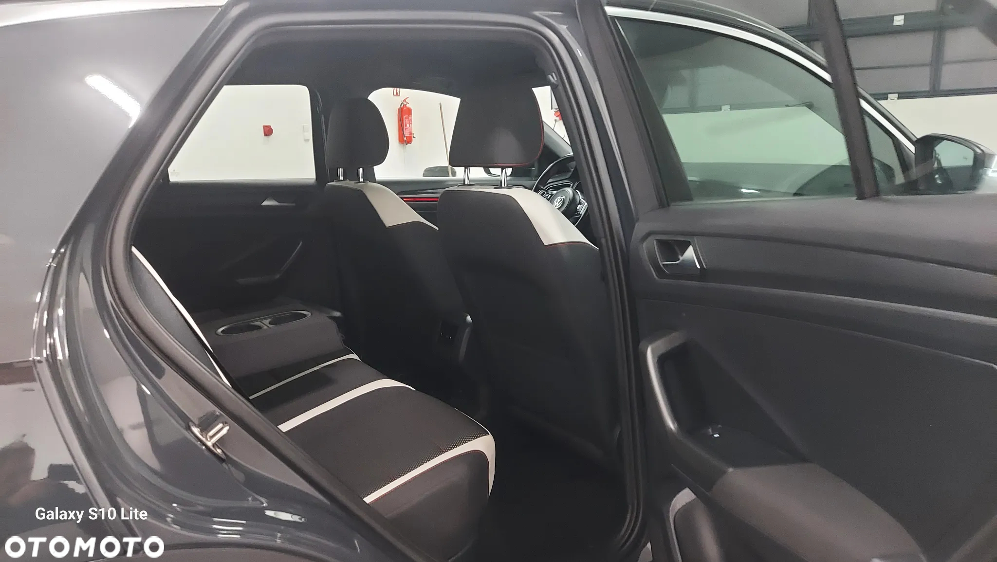Volkswagen T-Roc 2.0 TDI SCR DSG R-Line - 8