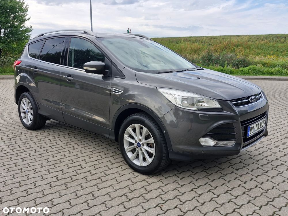 Ford Kuga 2.0 TDCi 2x4 Titanium - 10