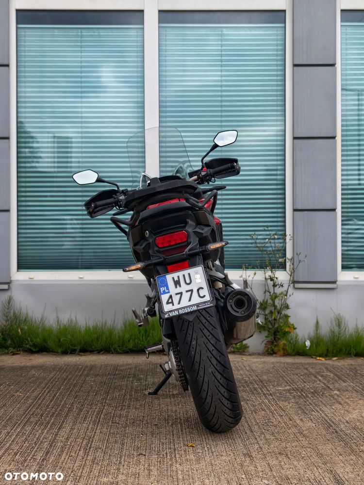 Honda VFR - 5