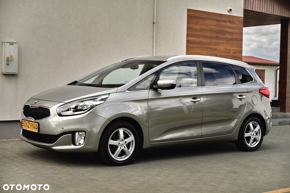 Kia Carens 1.6 GDI Attract - 14