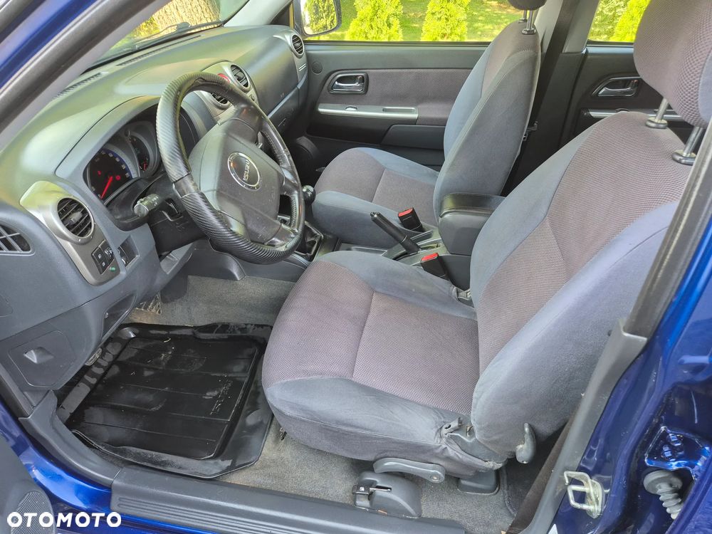 Isuzu D-Max 2.5d DC L - 9