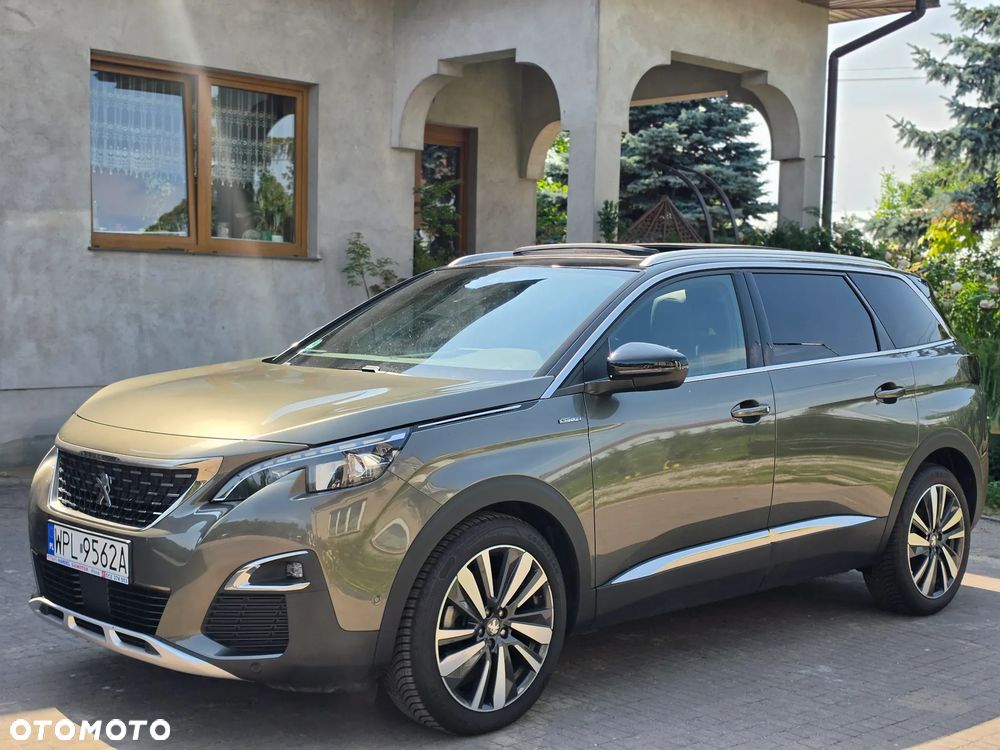 Peugeot 5008 - 8
