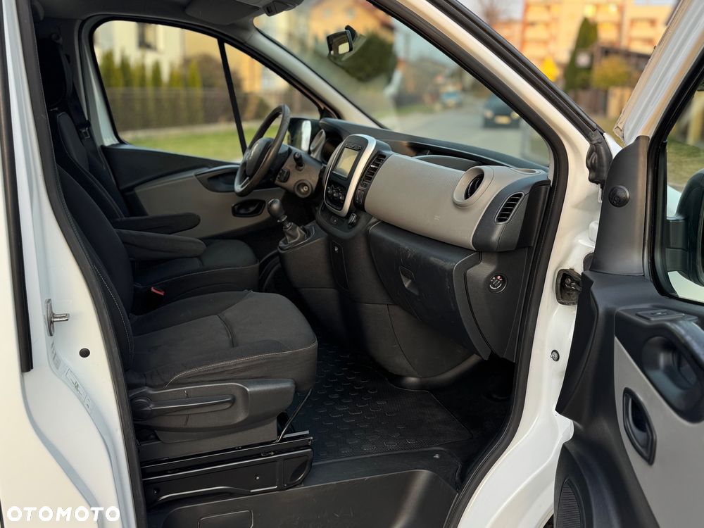 Renault Trafic - 11