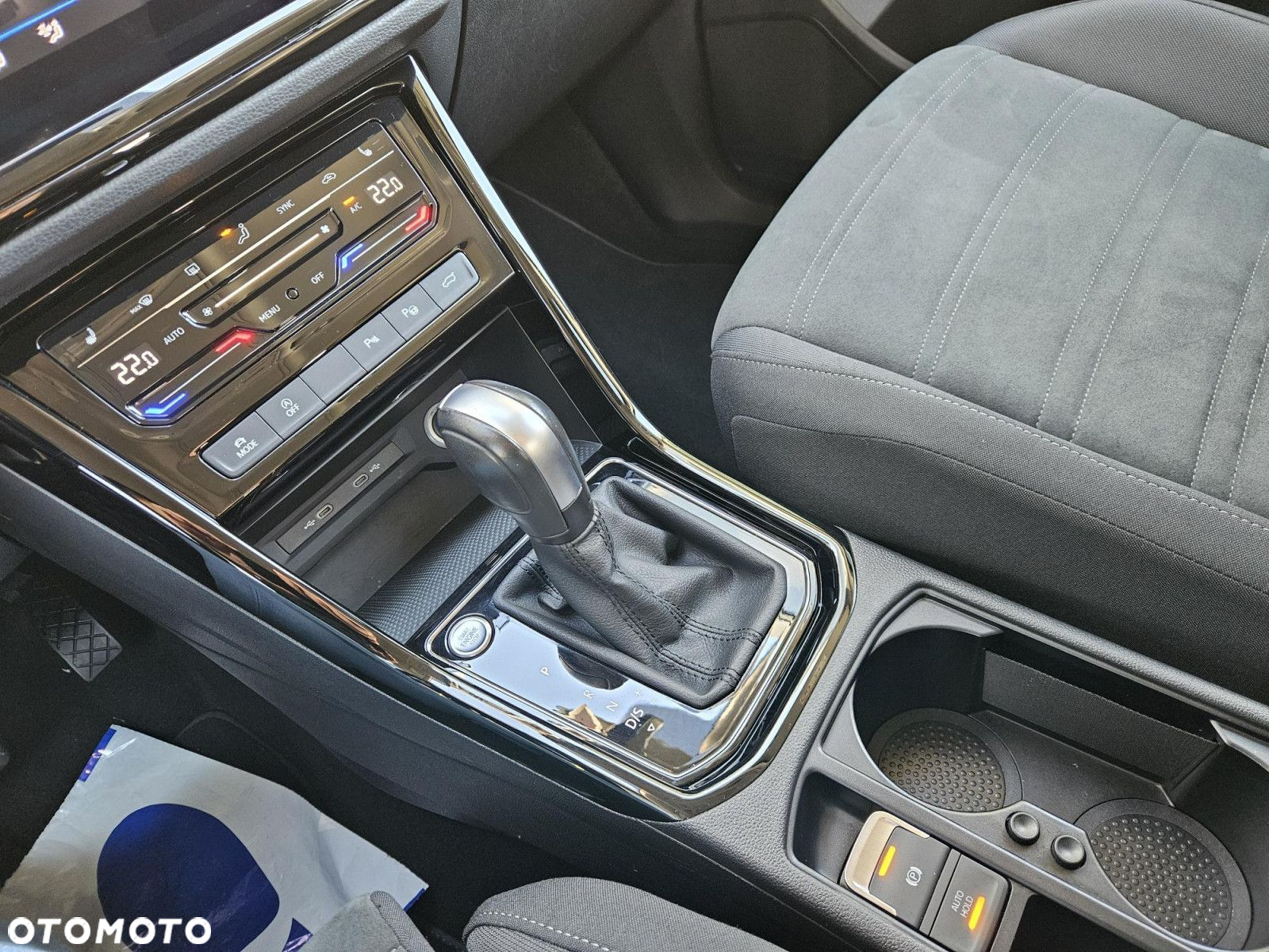 Volkswagen Touran - 26