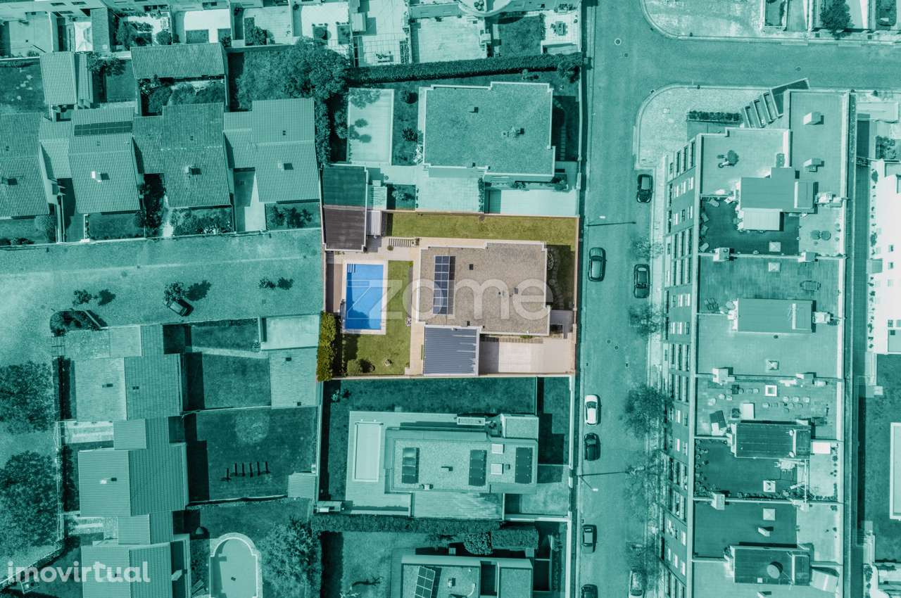 Moradia T5 com Piscina, 4 Suites e Garagem para 4 Carros em Esposende - Grande imagem: 2/60