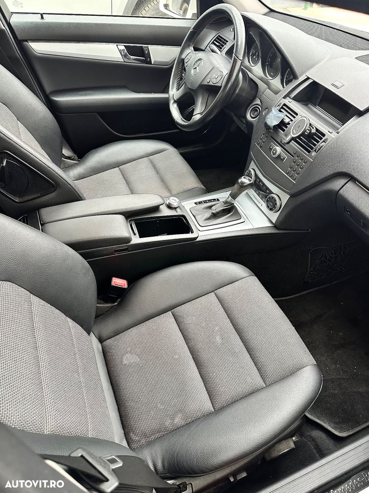 Mercedes-Benz C 180 CGI Automatik BlueEFFICIENCY Avantgarde - 17