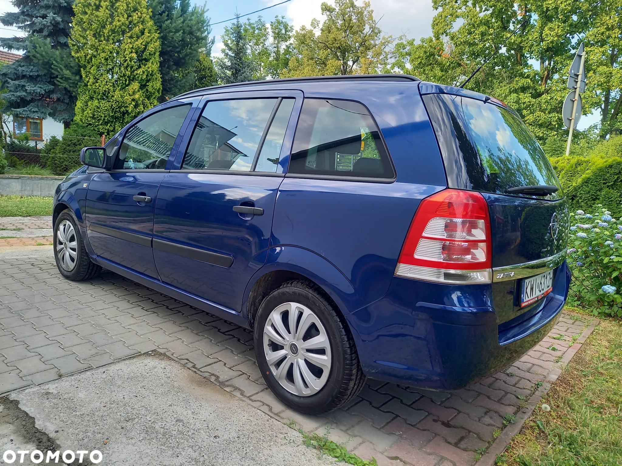 Opel Zafira 1.8 Design Edition - 8