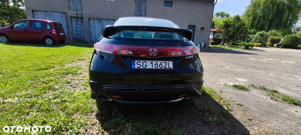 Honda Civic 1.8 Executive - 12