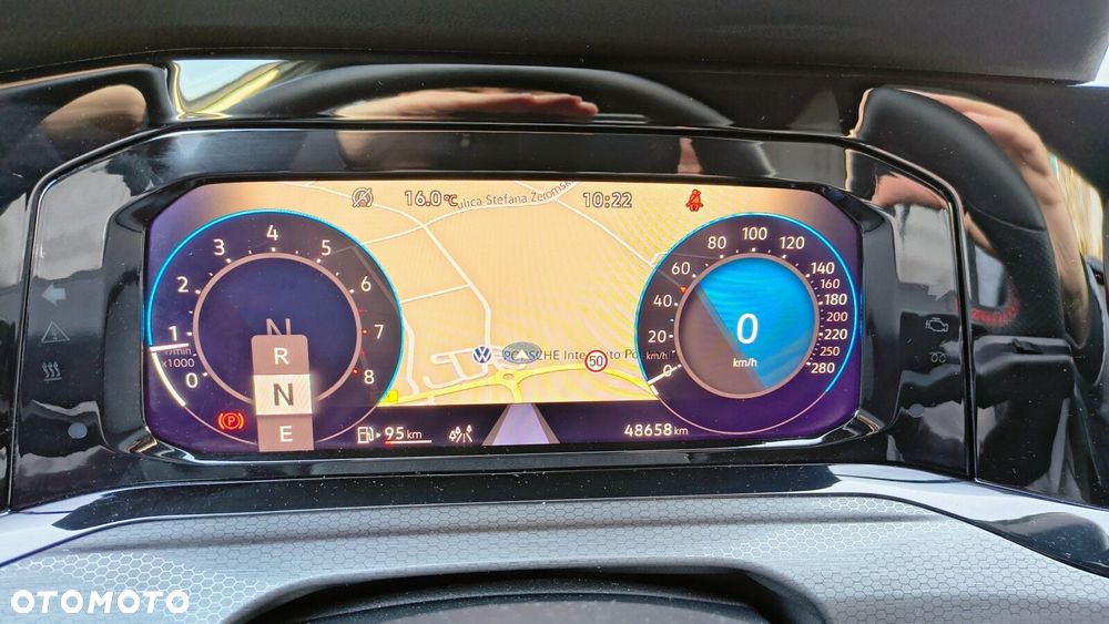 Volkswagen Golf - 16