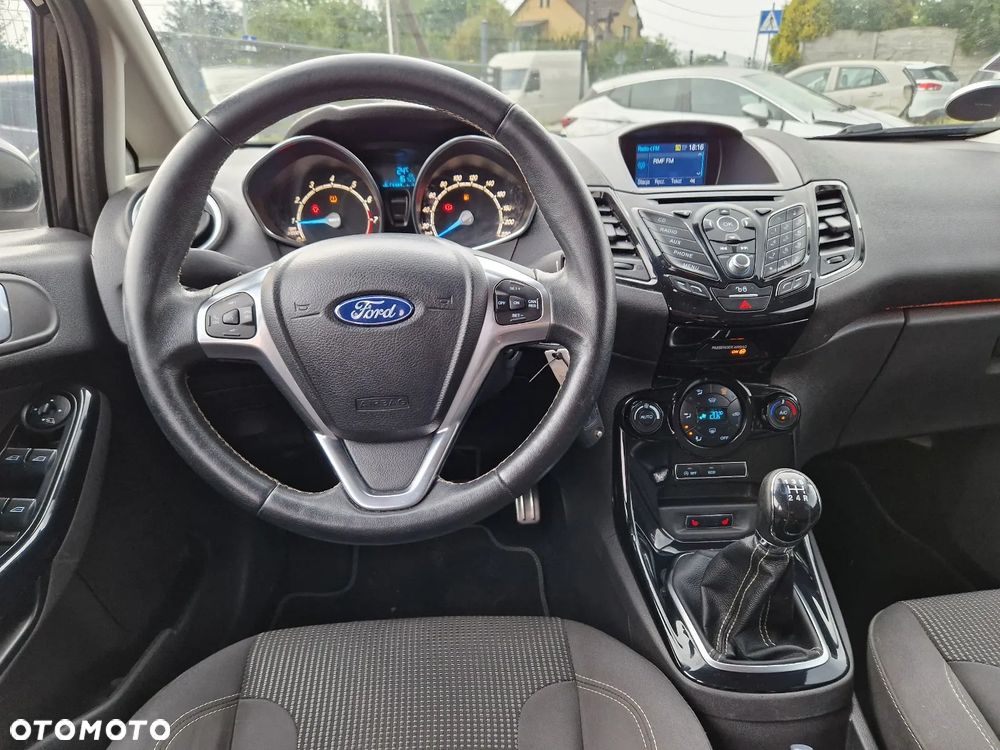 Ford Fiesta - 12
