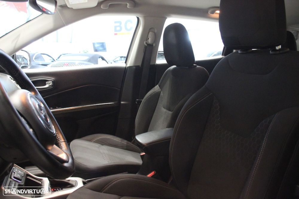 Jeep Compass 1.3 T Longitude DCT - 9