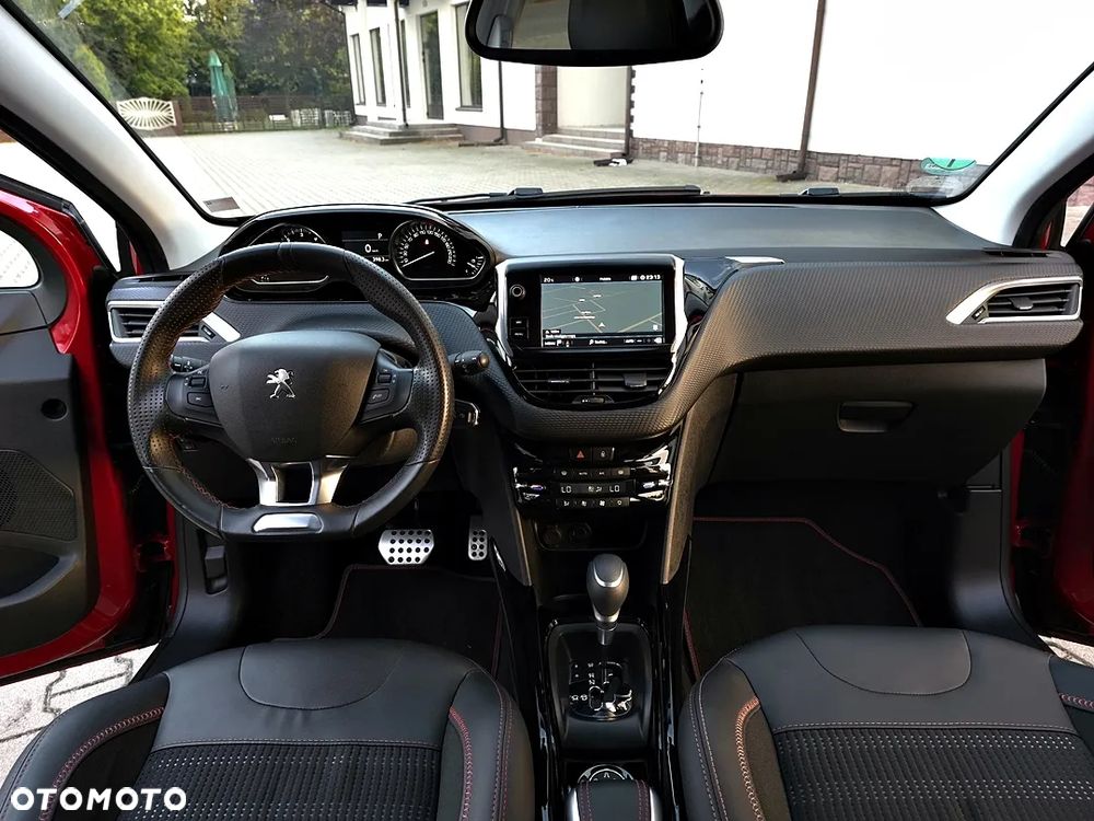 Peugeot 2008 BlueHDi 120 EAT6 Black Edition - 26