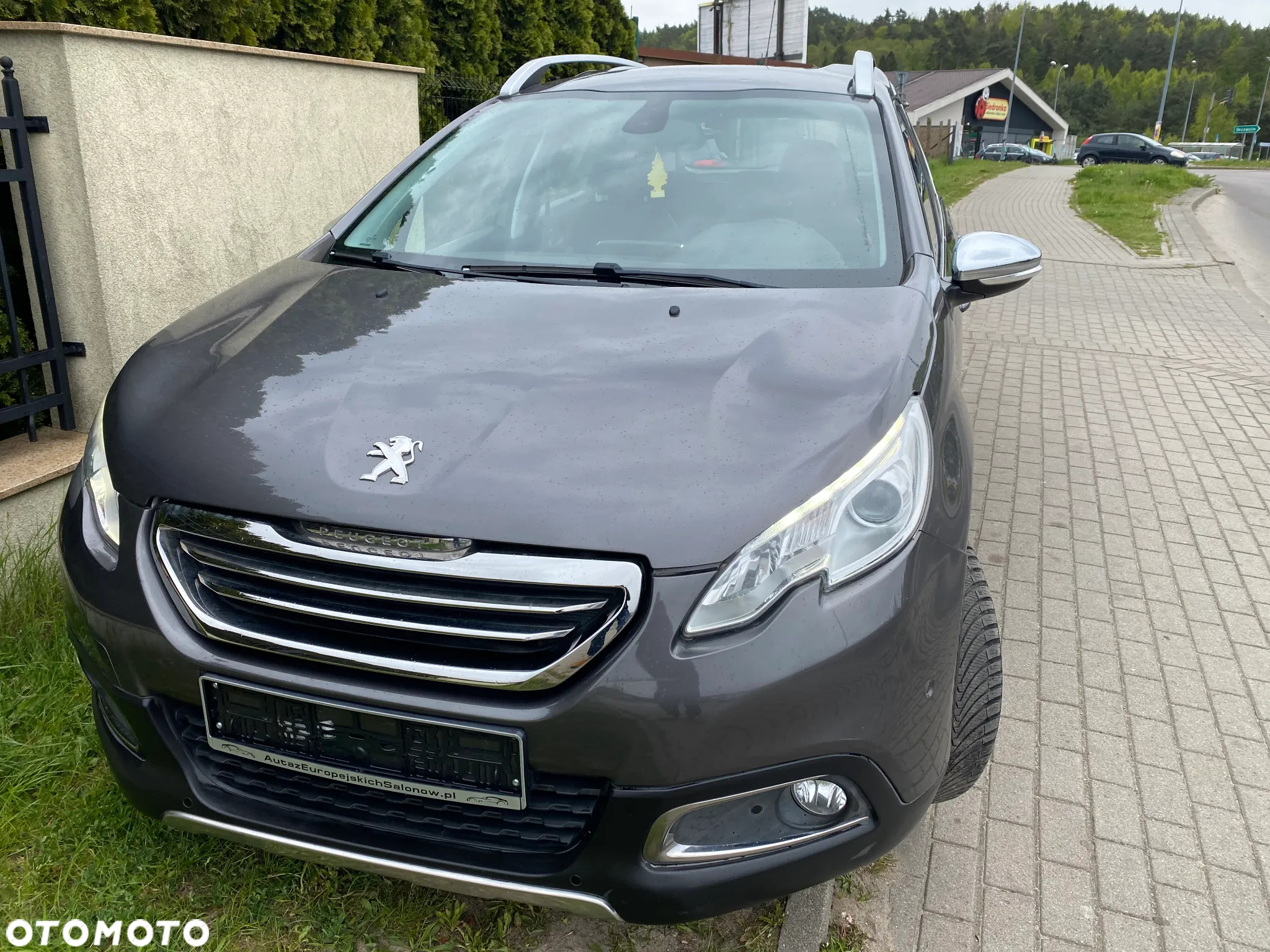 Peugeot 2008 1.2 Pure Tech Allure S&S - 2