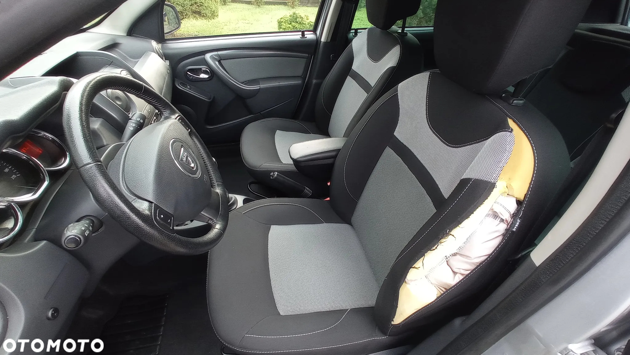 Dacia Duster 1.2 TCe Laureate S&S EU6 - 8