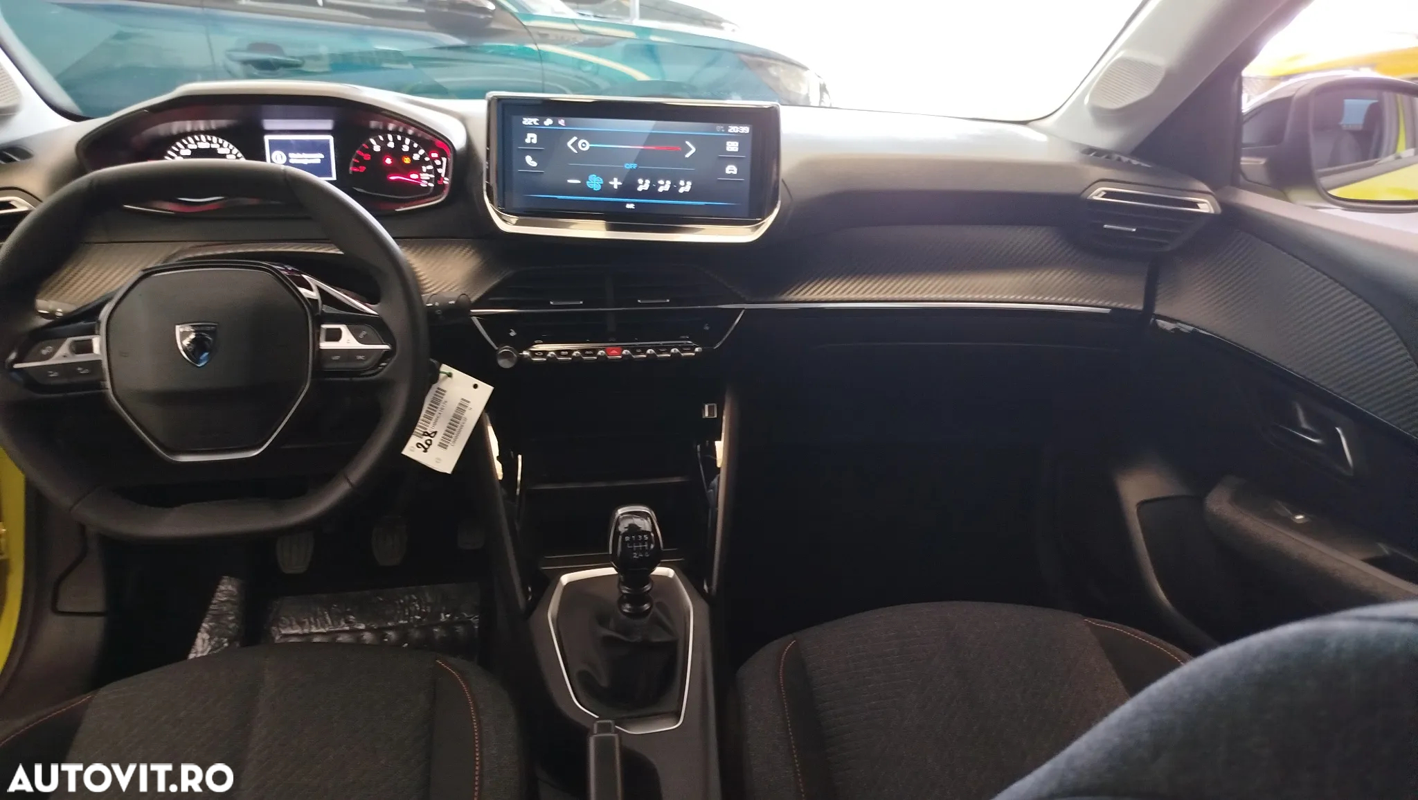 Peugeot 208 1.2L PureTech 100 S&S BVM6 Style - 6
