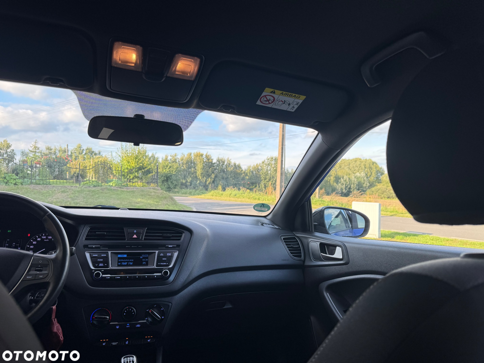 Hyundai i20 1.2 Passion - 10