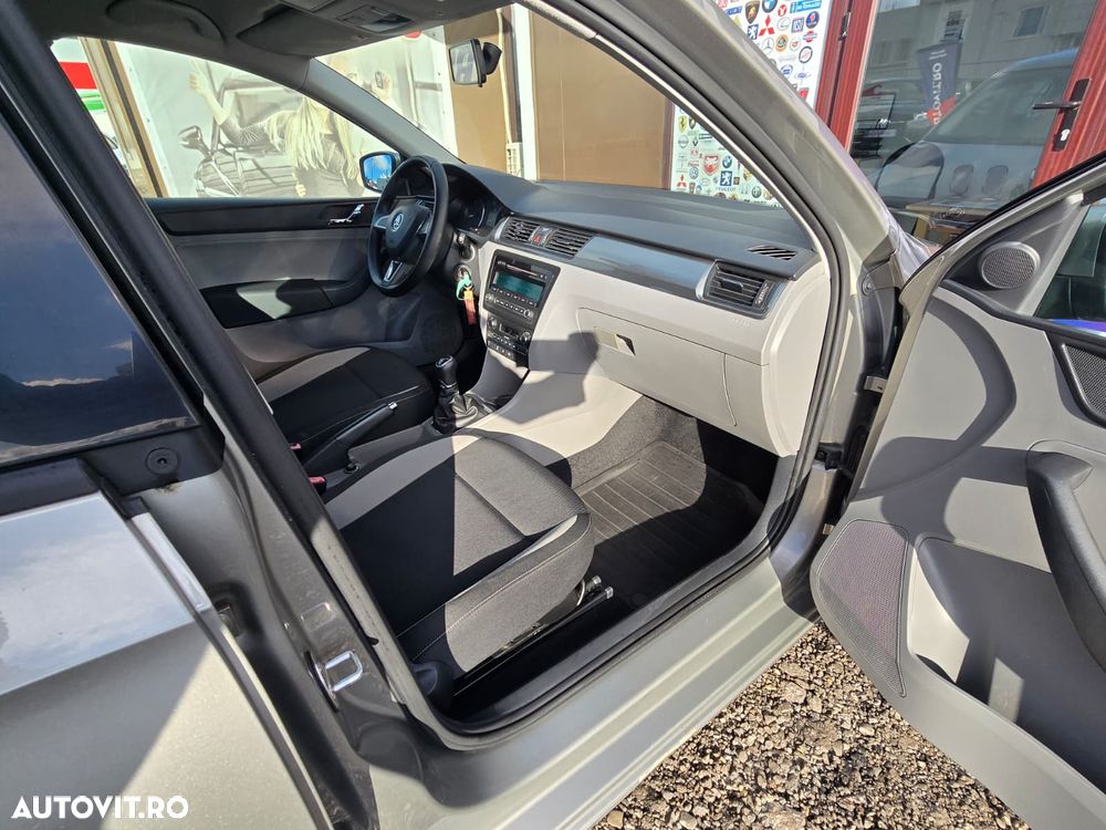 Skoda Rapid 1.2 TSI Active - 16