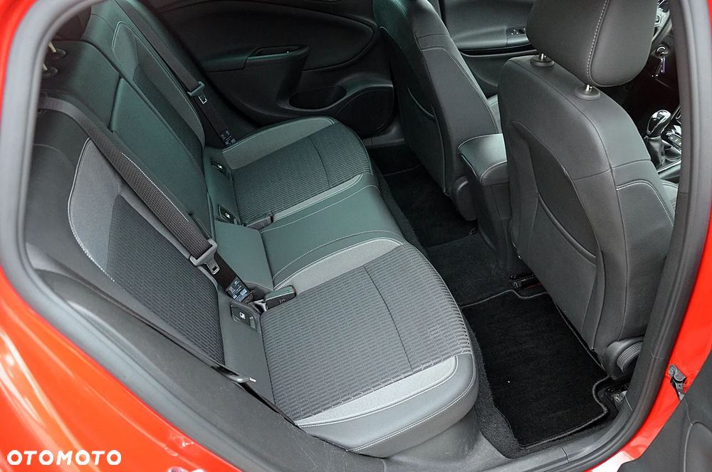 Opel Astra 1.2 Turbo Start/Stop Elegance - 31