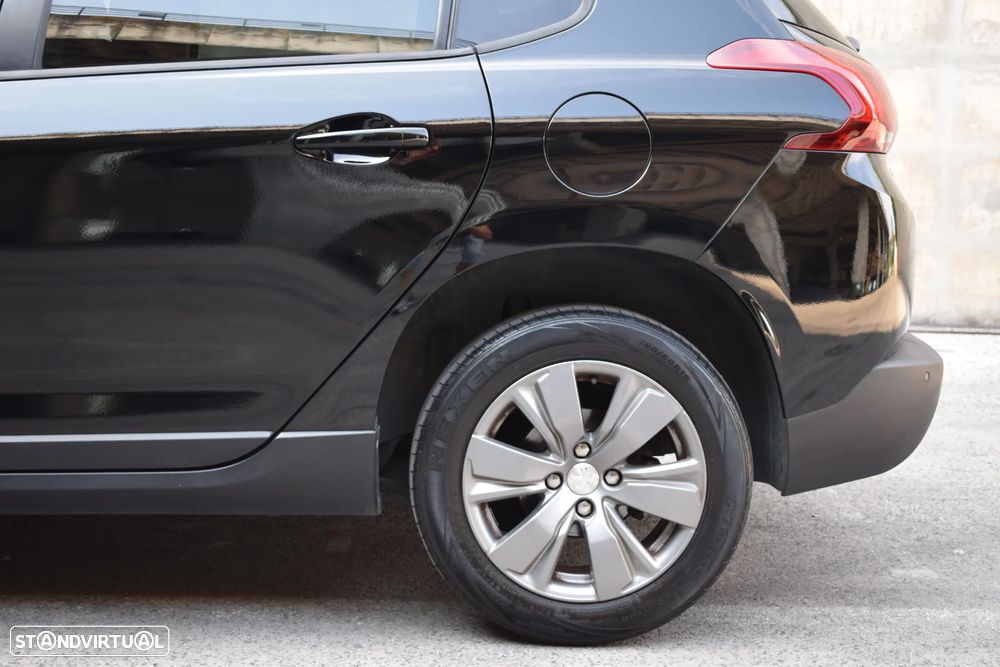 Peugeot 2008 1.6 BlueHDi Style - 42