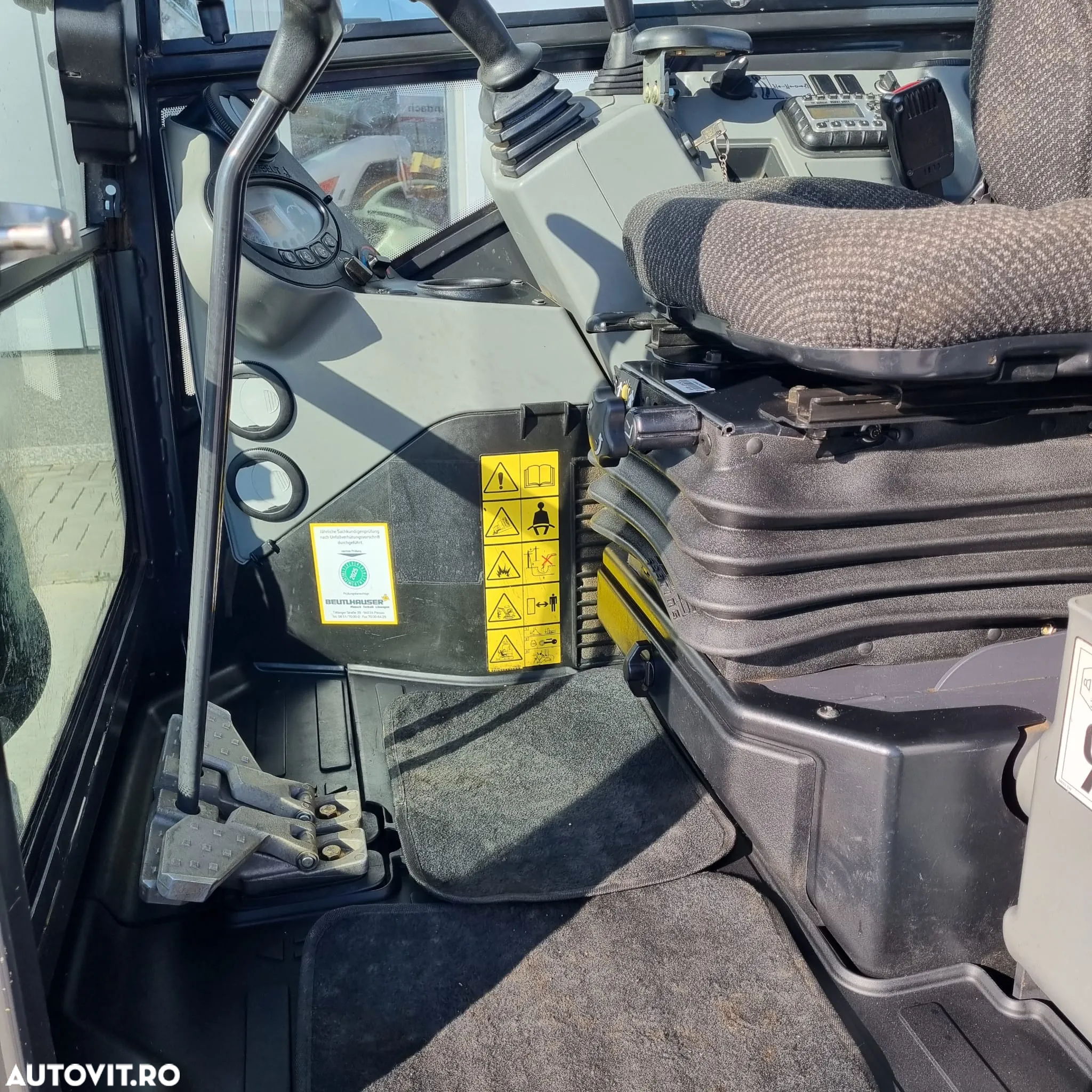 Bobcat E27Z - 18