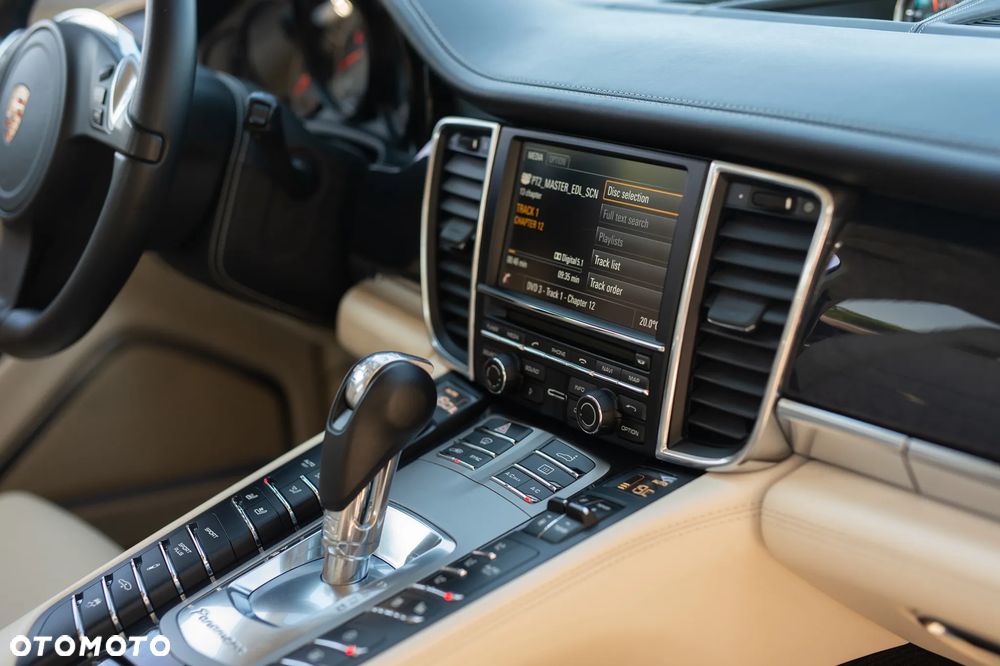 Porsche Panamera Turbo Executive - 2