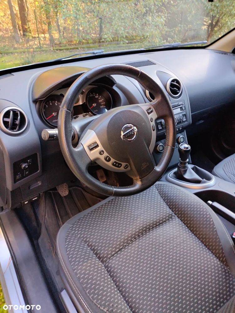 Nissan Qashqai 2007 photo 2