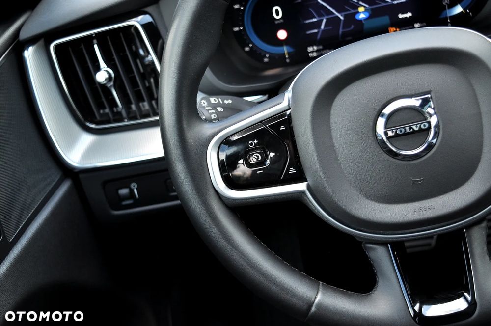 Volvo XC 60 B4 D AWD Geartronic RDesign - 21