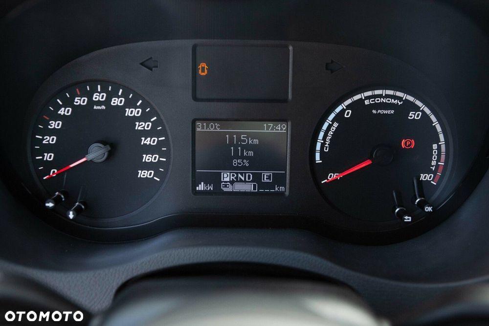 Mercedes-Benz eSprinter - 27