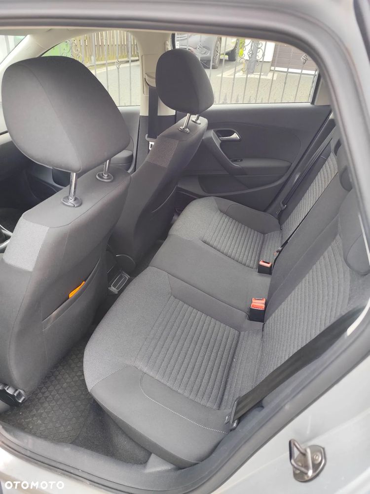 Volkswagen Polo 1.6 TDI Comfortline - 16
