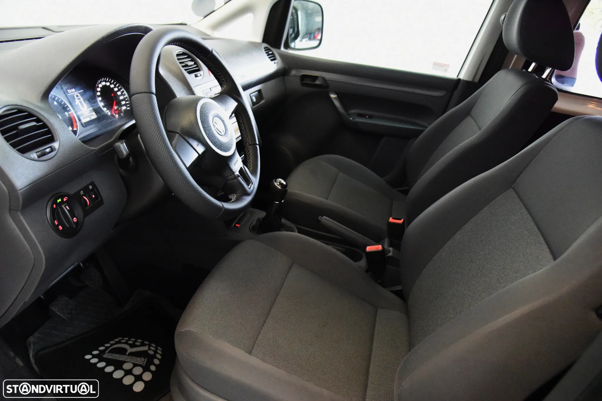 VW Caddy Maxi 2.0 TDi Extra AC 4Motion - 9