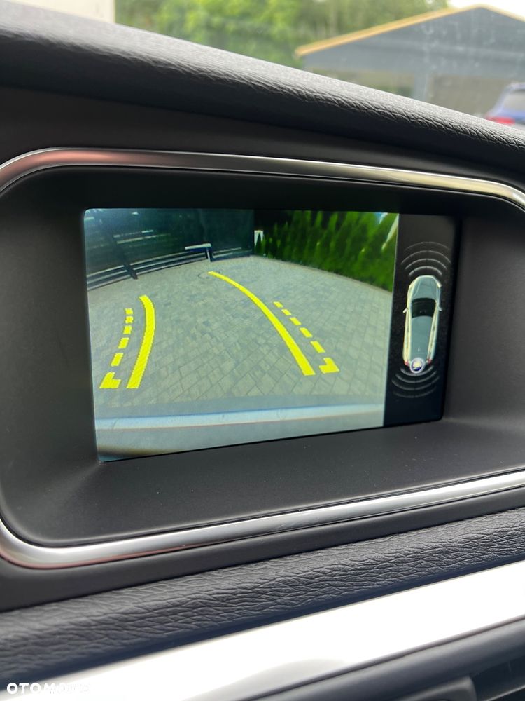 Volvo V40 D2 Drive-E Momentum - 34