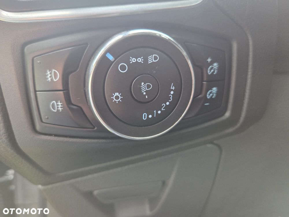 Ford Focus 1.6 EcoBoost Titanium - 17