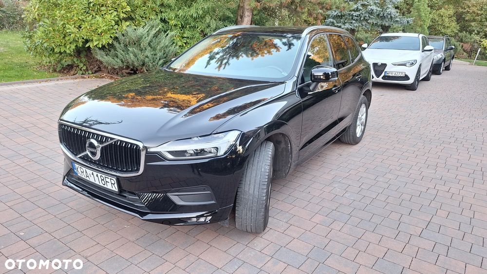 Volvo XC 60 B4 D AWD Geartronic Momentum Pro - 11