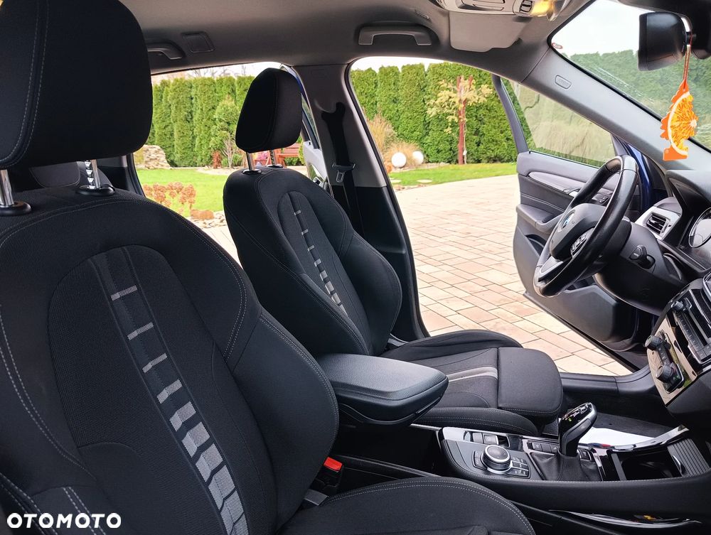 BMW X1 xDrive18d Sport Line - 39