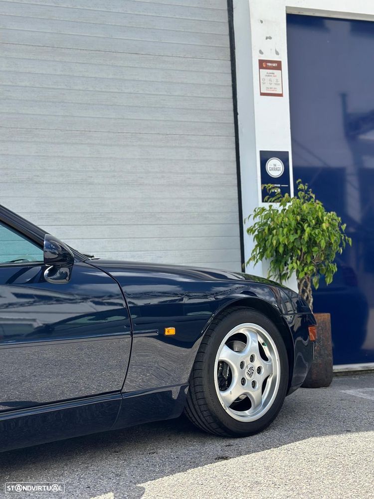 Porsche 968 - 12