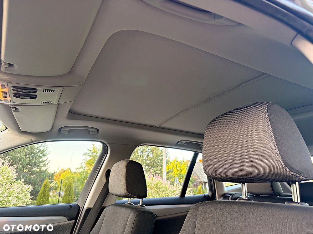 BMW X1 xDrive18d xLine - 25