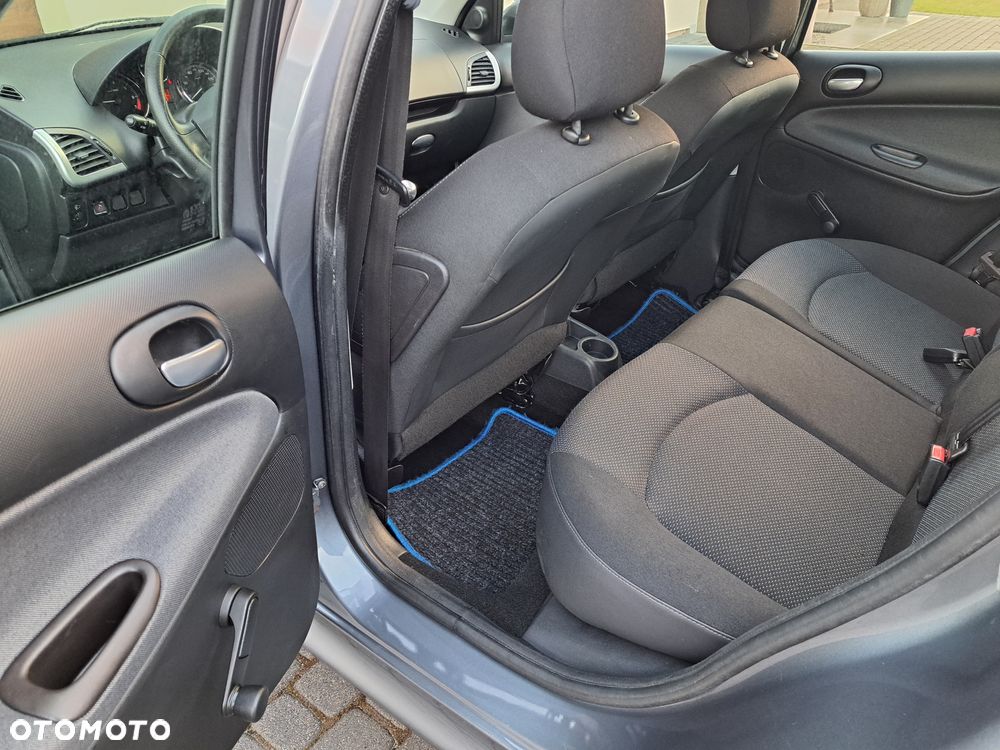 Peugeot 206 plus 60 - 39