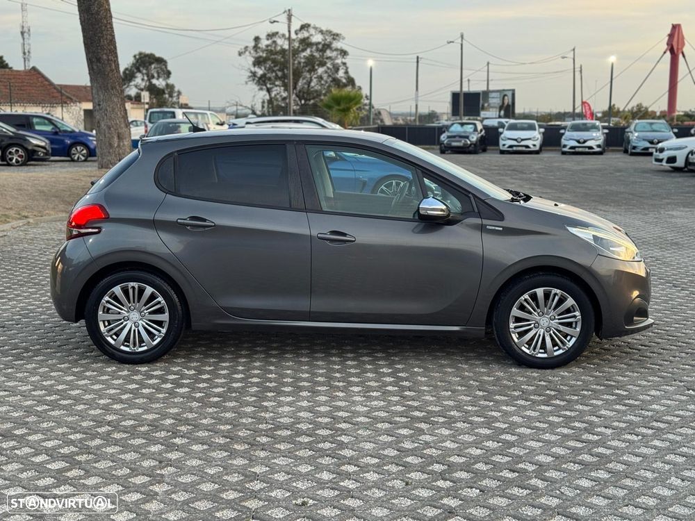 Peugeot 208 1.2 PureTech Active - 4