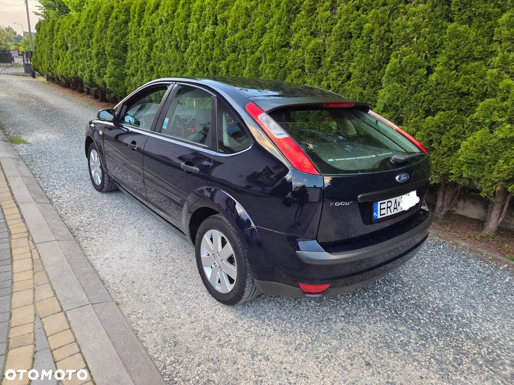 Ford Focus 1.8 TDCi Ambiente - 2