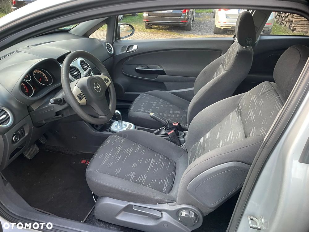 Opel Corsa - 8
