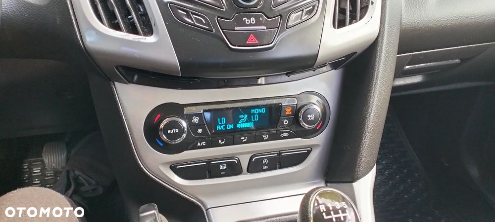 Ford Focus 1.6 EcoBoost Start-Stopp-System SYNC Edition - 39