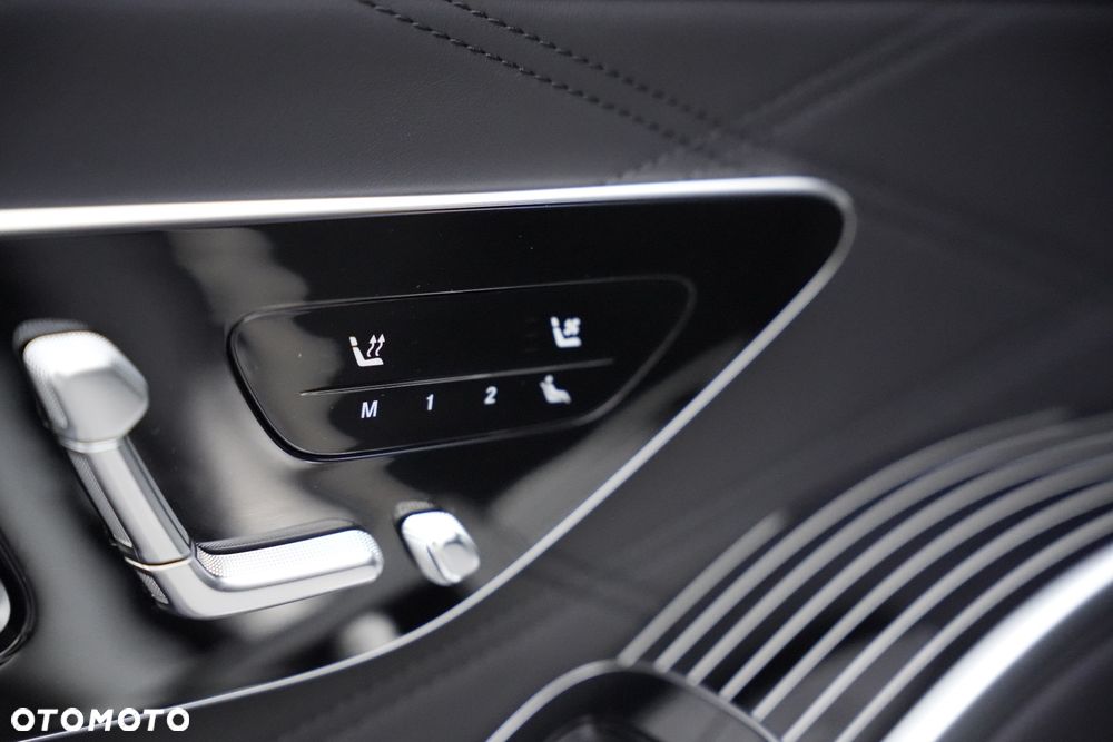 Mercedes-Benz Klasa S 580 4-Matic L 9G-TRONIC - 29