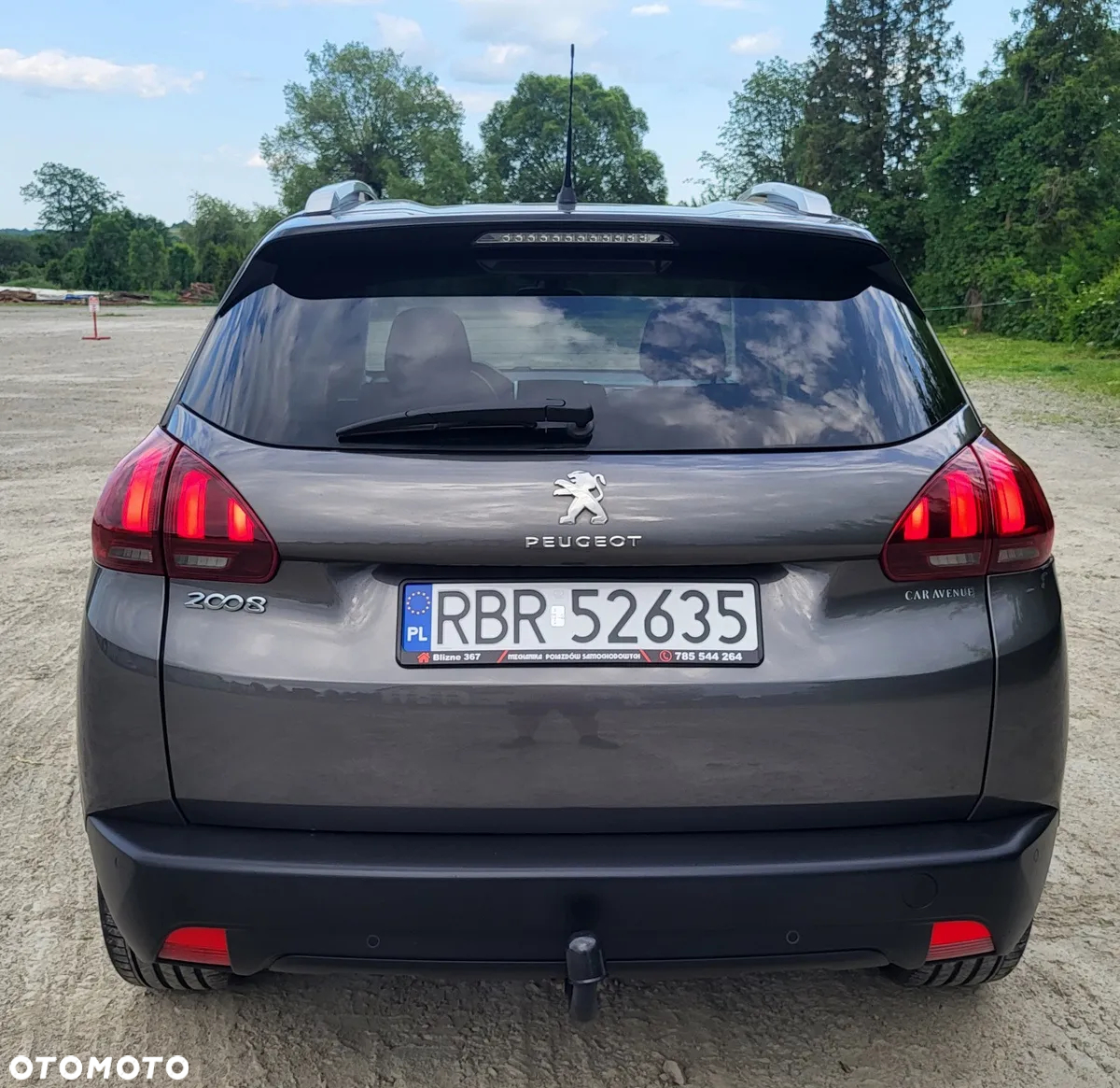Peugeot 2008 1.2 Pure Tech GPF Signature S&S - 5