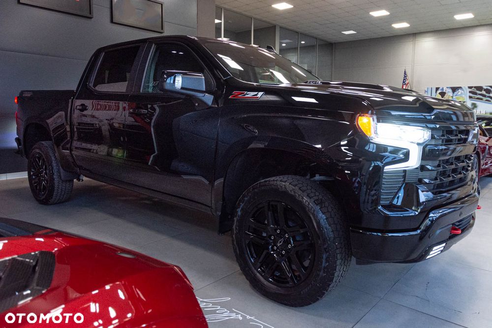 Chevrolet Silverado - 2