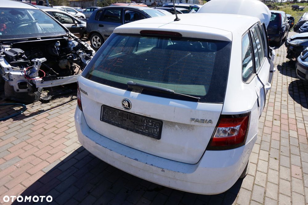 KLAPA BAGAŻNIKA TYLNA FABIA III NJ3 KOMBI LF9E  BIAŁY SKODA 2014-2018 - 3