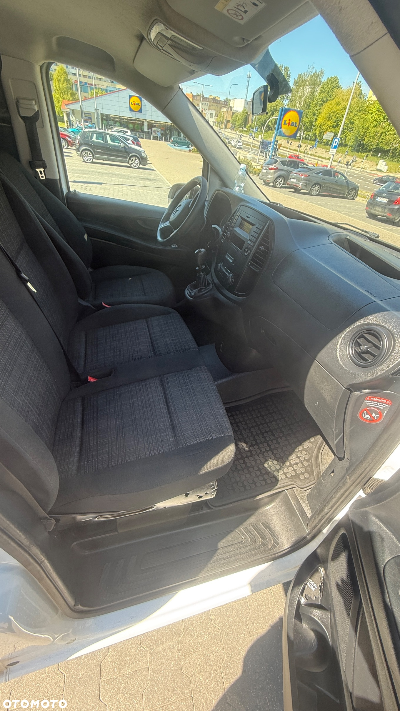 Mercedes-Benz VITO - 21