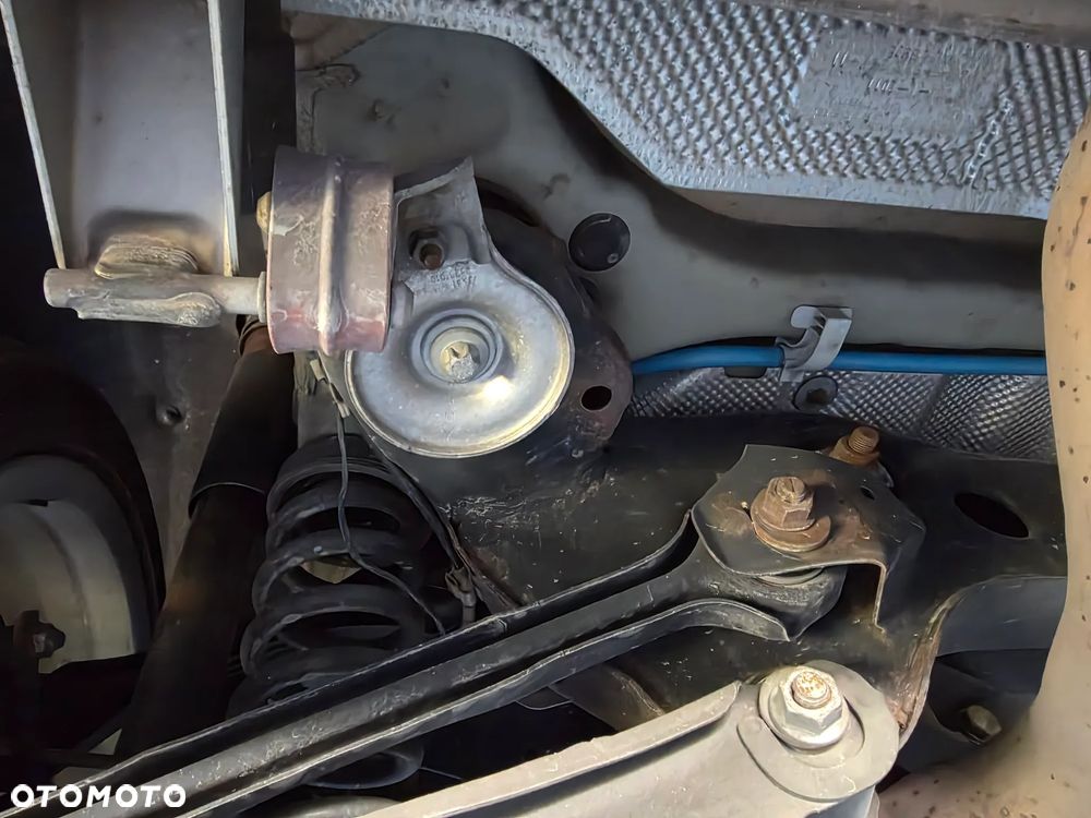 BMW Seria 3 325i - 38