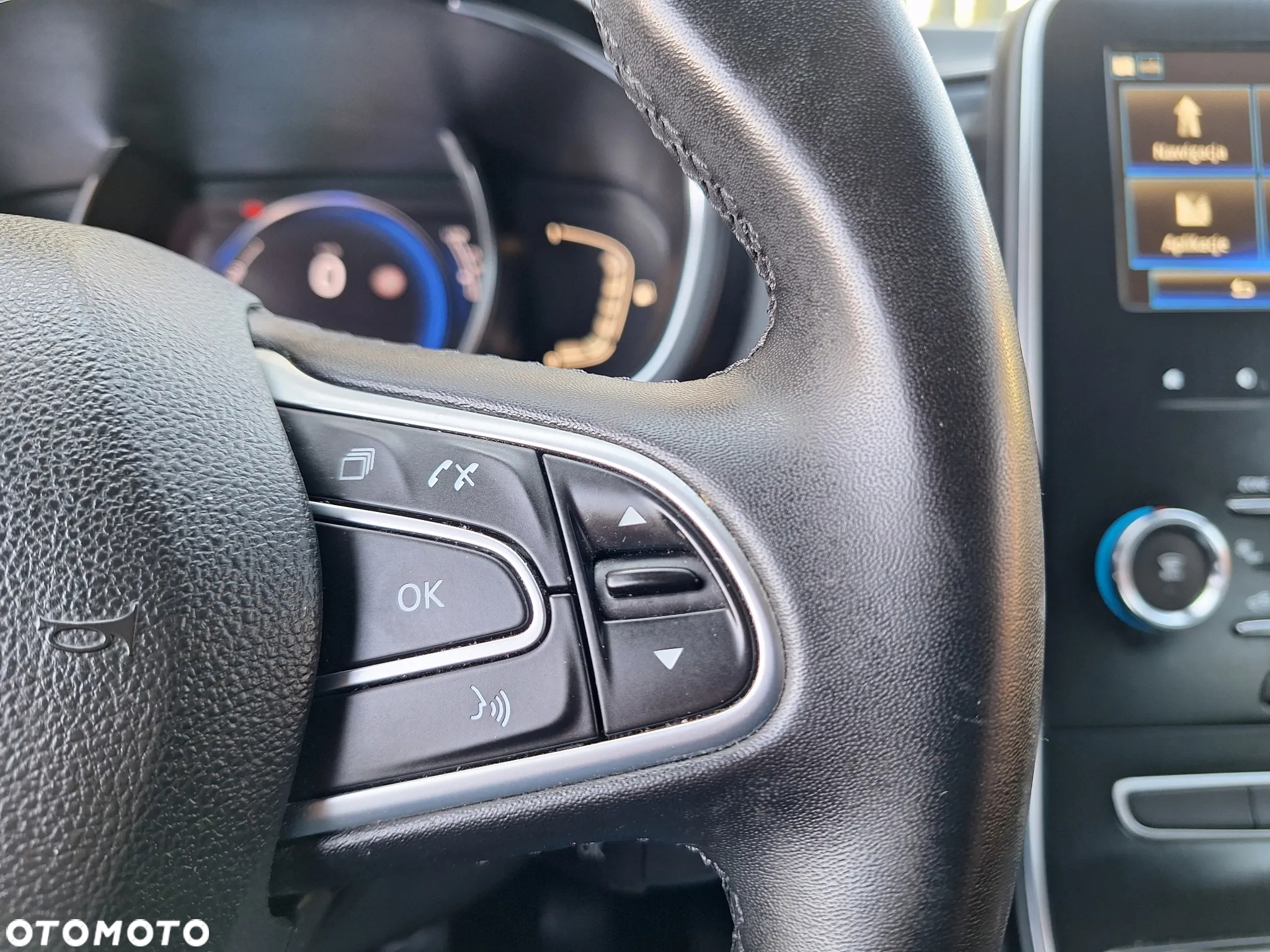 Renault Scenic BLUE dCi 120 LIMITED - 23