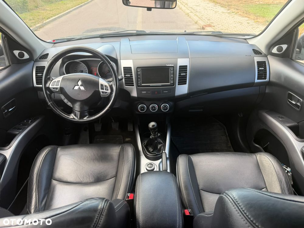 Mitsubishi Outlander 2.0 DI-D 4WD Intense - 6