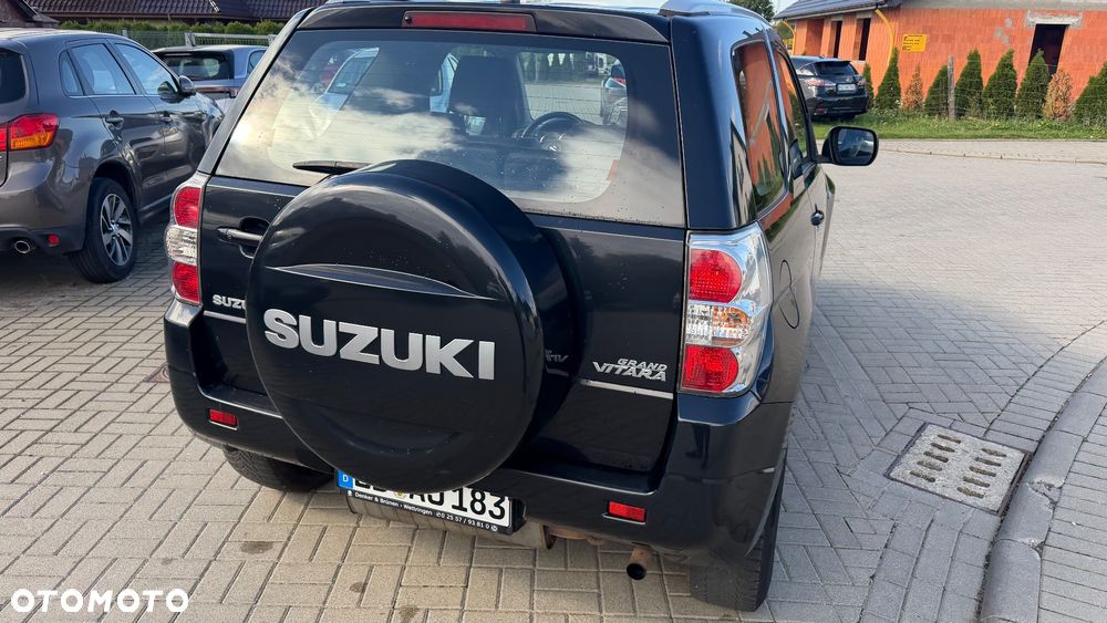 Suzuki Grand Vitara 1.6 Club - 11